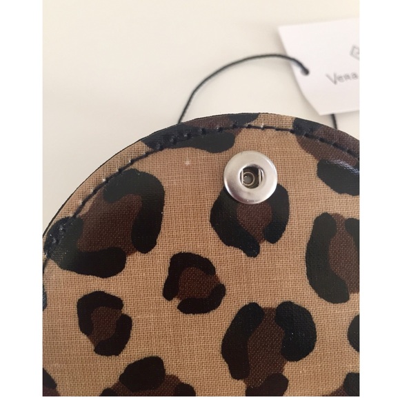 π«SOLD NWT Vera Bradley Leopard Print Mirror - Picture 6 of 7